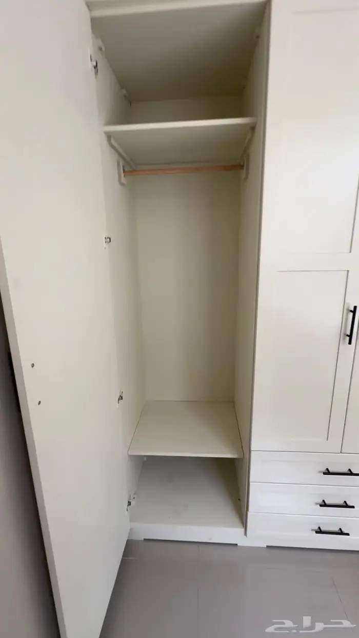 Full room (bed wardrobe desk night table) 4