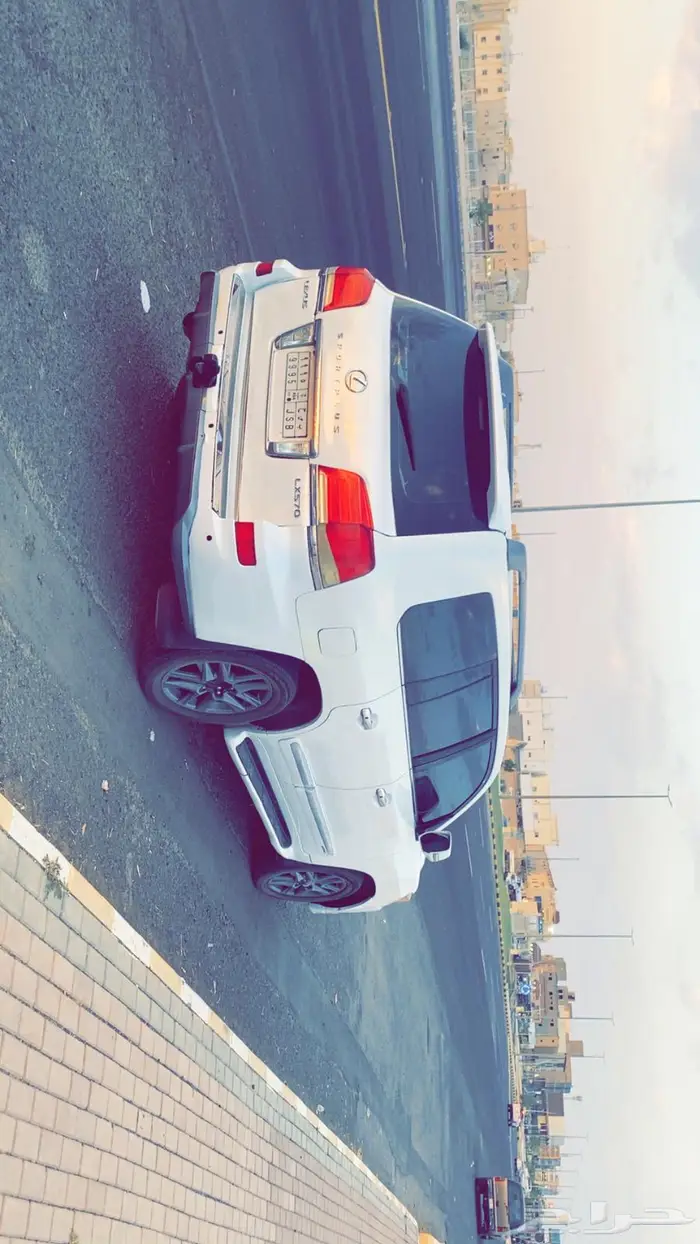 للبيع جيب لكزس موديل 2010 570LX 2