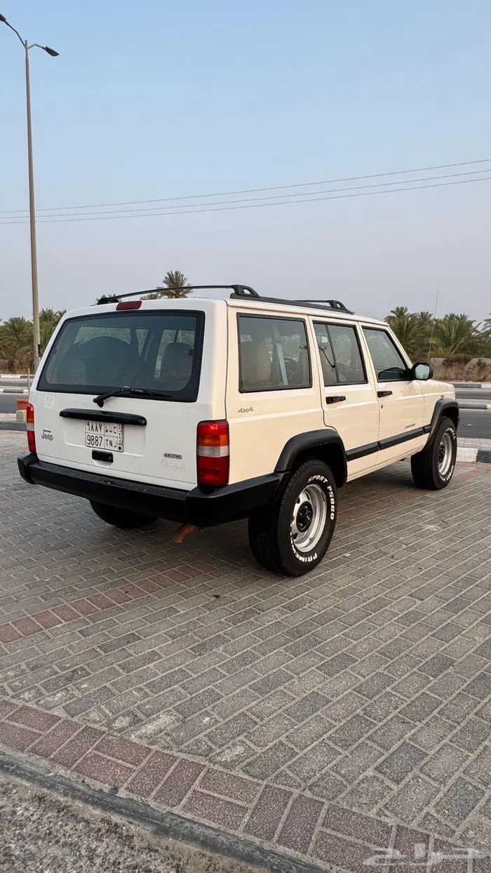 للبيع جيب شيروكي 2001 سعودي 9