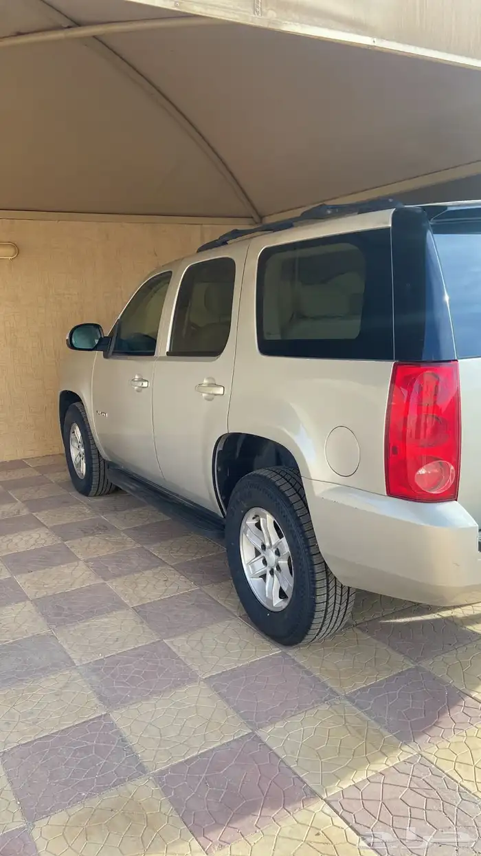 جمس يوكن 2010 البدي فيه رشوش الممشى موضح في الصور 0