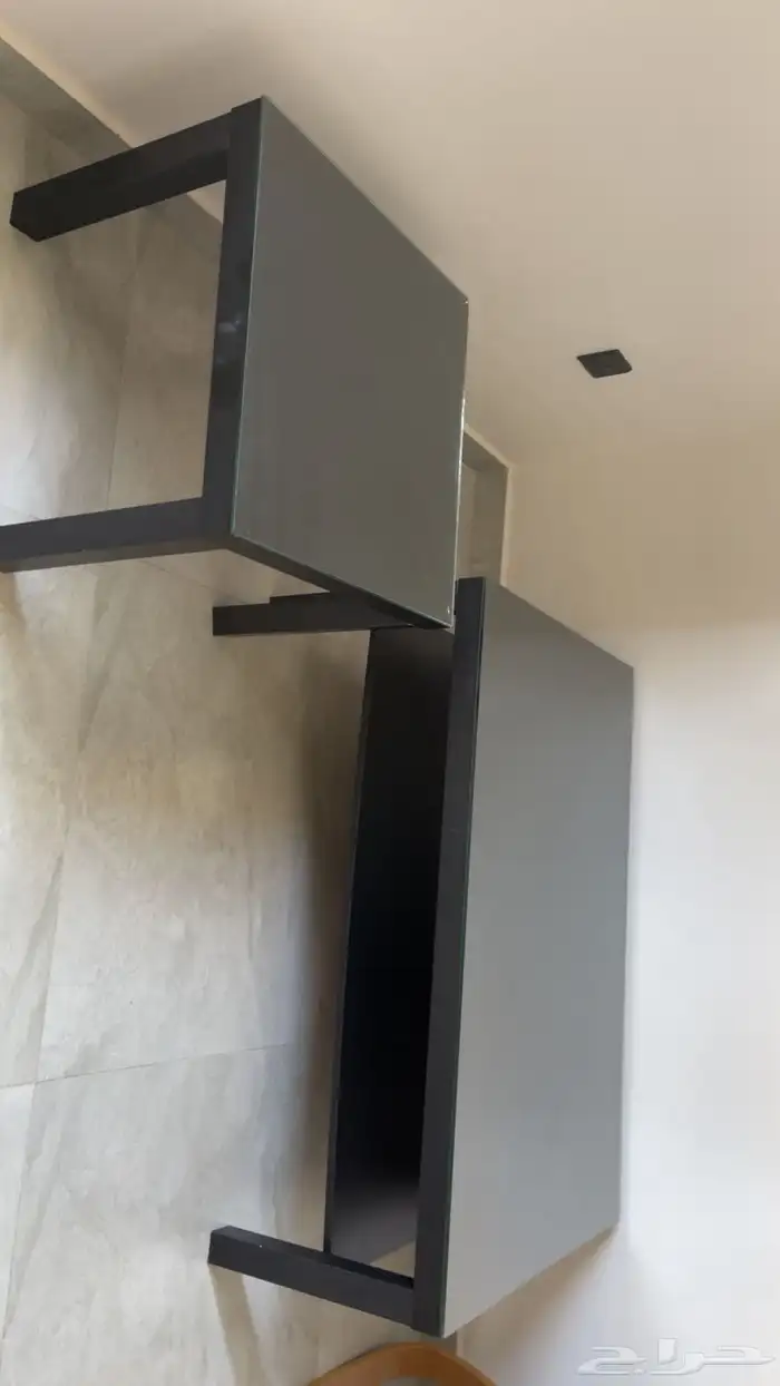 مجموعة طاولة تلفاز وطاولة قهوة وطاولة خدمات ودولاب قهوة نفس 4