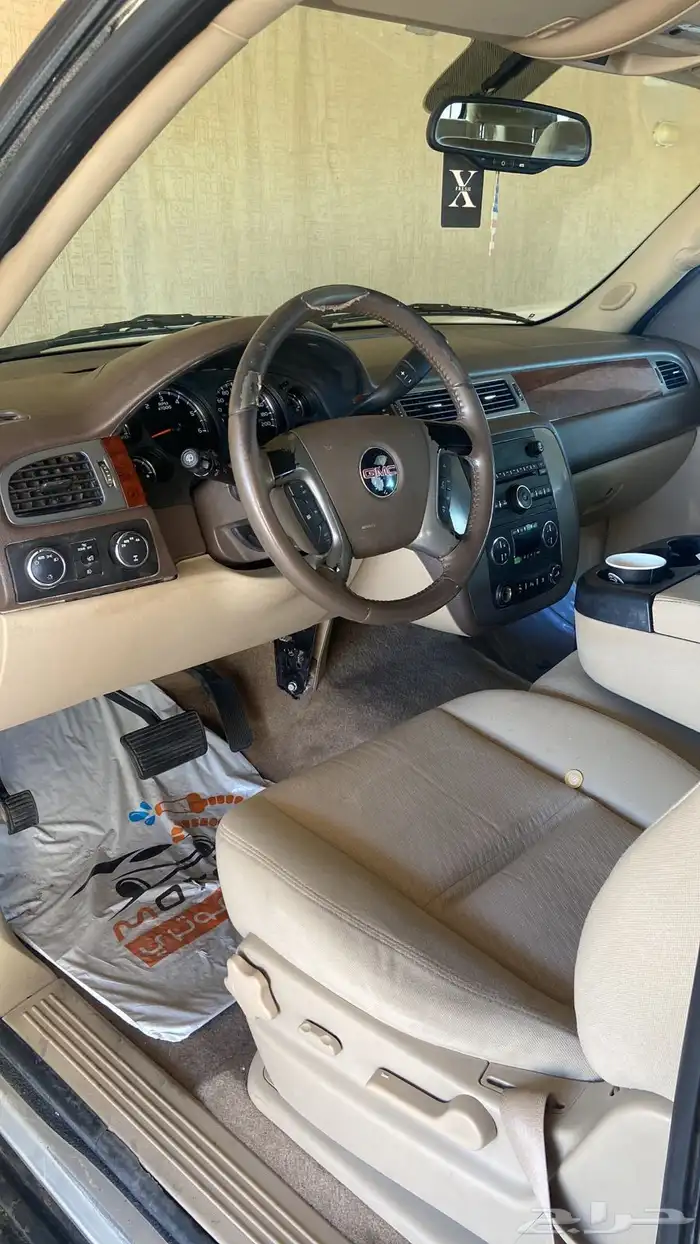 جمس يوكن 2010 البدي فيه رشوش الممشى موضح في الصور 4