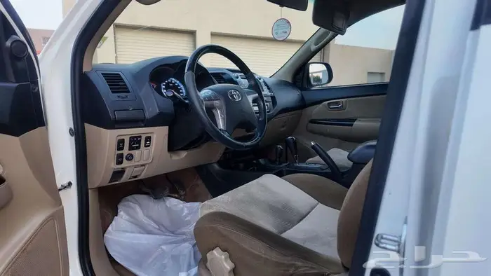 تايوتا فورتشنر 2014 ابيض 6 سلندر دبل 5