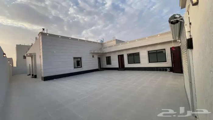 بيت دور مؤسس شقتين المدائن للبيع 3