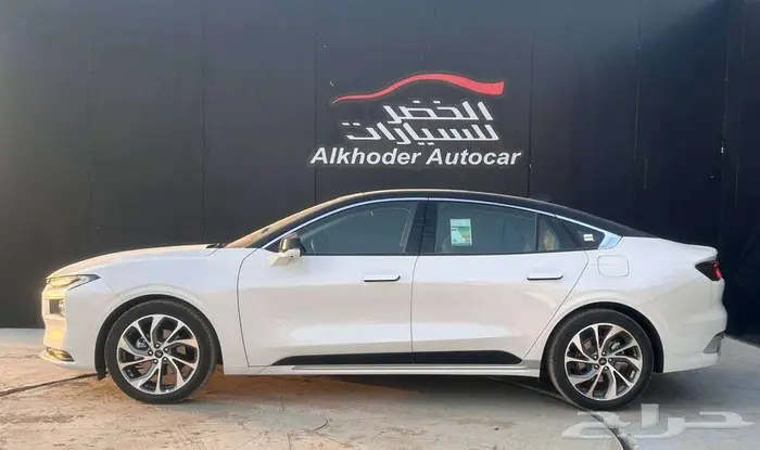 فورد تورس 2026 تيتانيوم لدى شركة عبدالمجيد الخضر 2