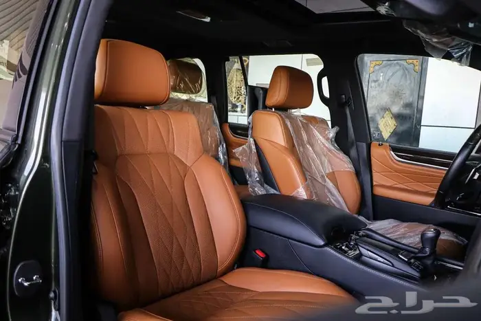 جيب لكزس بلاك دشن LX 570S موديل 2021 7