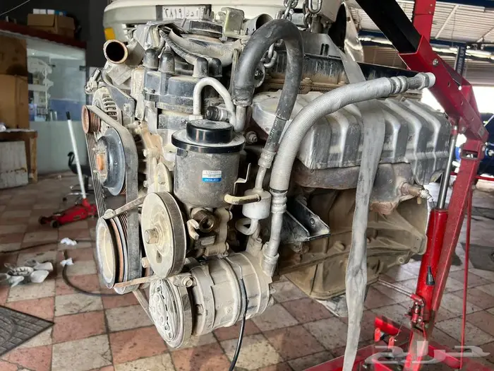 نيسان بترول مكينة 2