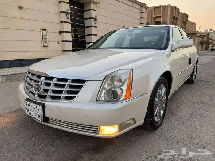 كاديلاك DTS نظيف جدا وكاله 39