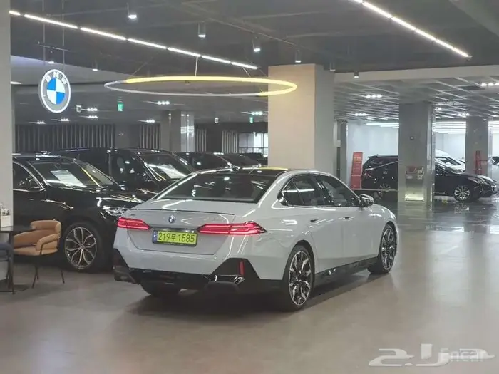 بي إم دبليو 550e xDrive M Sport Pro 2025 - وارد كوريا 1