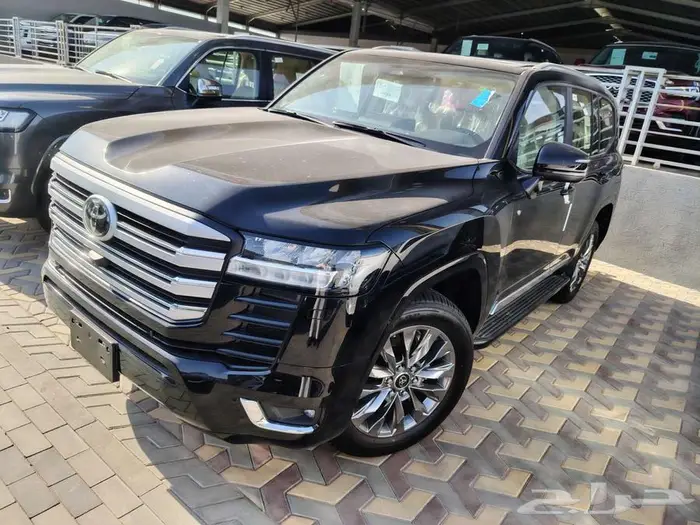 لاند كروزر GXR 2025 7