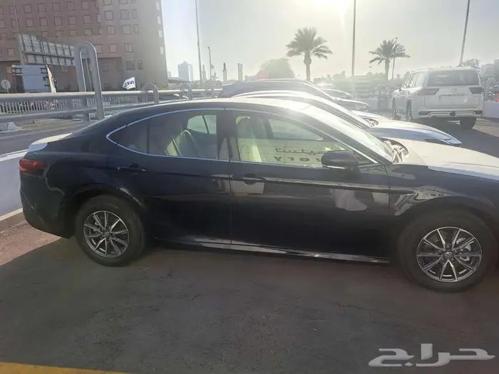 كامري E اسود زيرو اخر دفعه 4