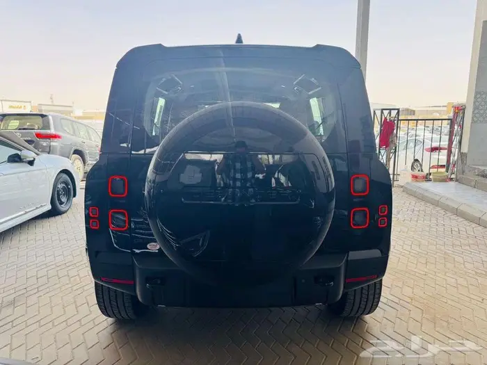 عرض خاص لاند روفر. ديفندر HSE فل كامل 6 سلندر 2026 7