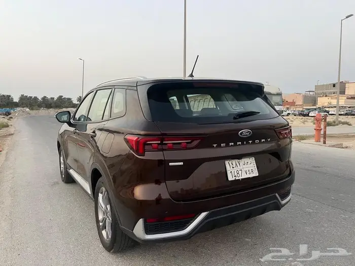 2033 فورد تيريتوري 16