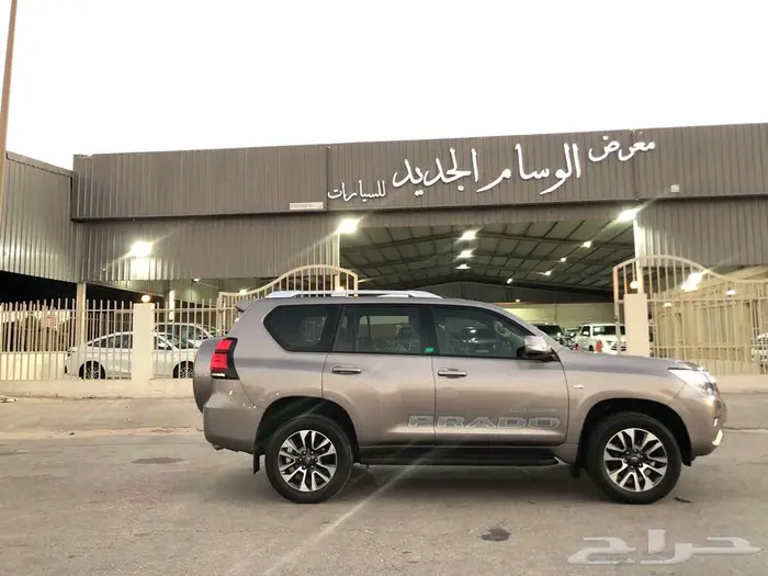 تويوتا برادو TXL 2022 فل كامل عداد36 ألف ممشي قليل مخزن 4