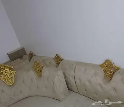 مخاد للبيع 0