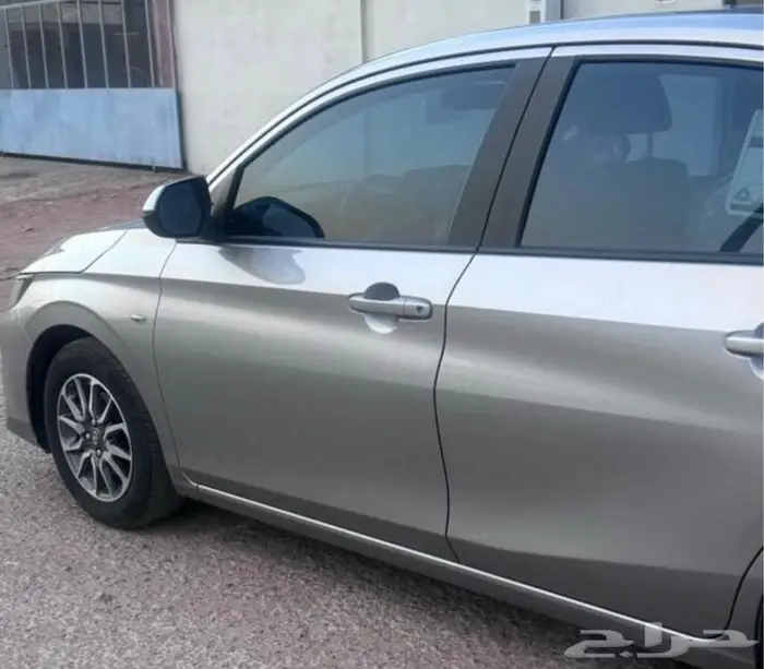 يارس 2024 استاندر 0