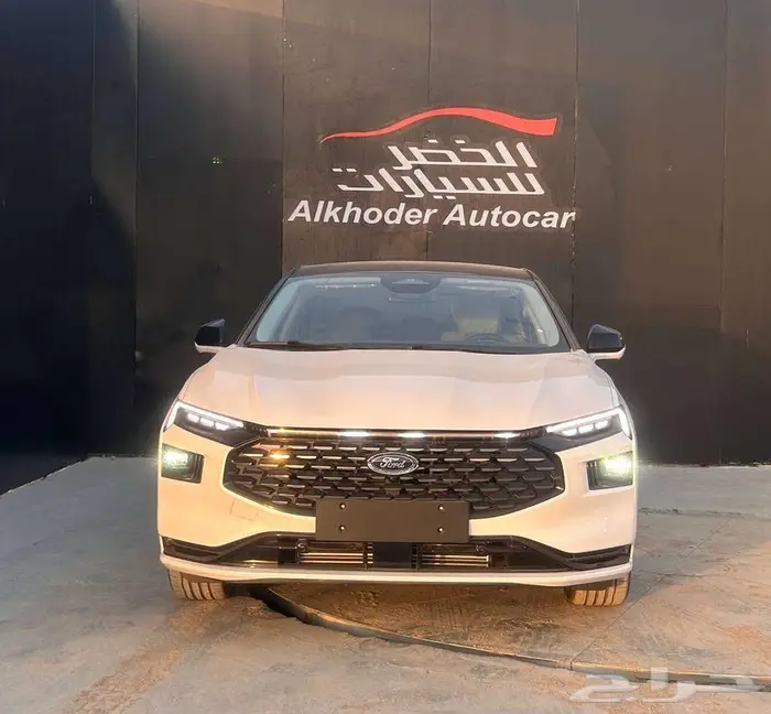 فورد تورس 2026 تيتانيوم لدى شركة عبدالمجيد الخضر 1