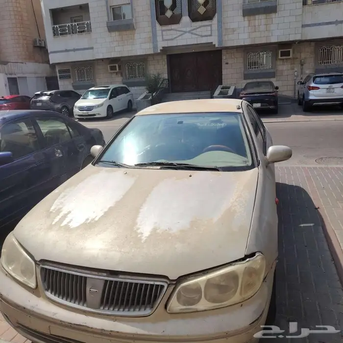 سيارة نيسان صني 2004 2