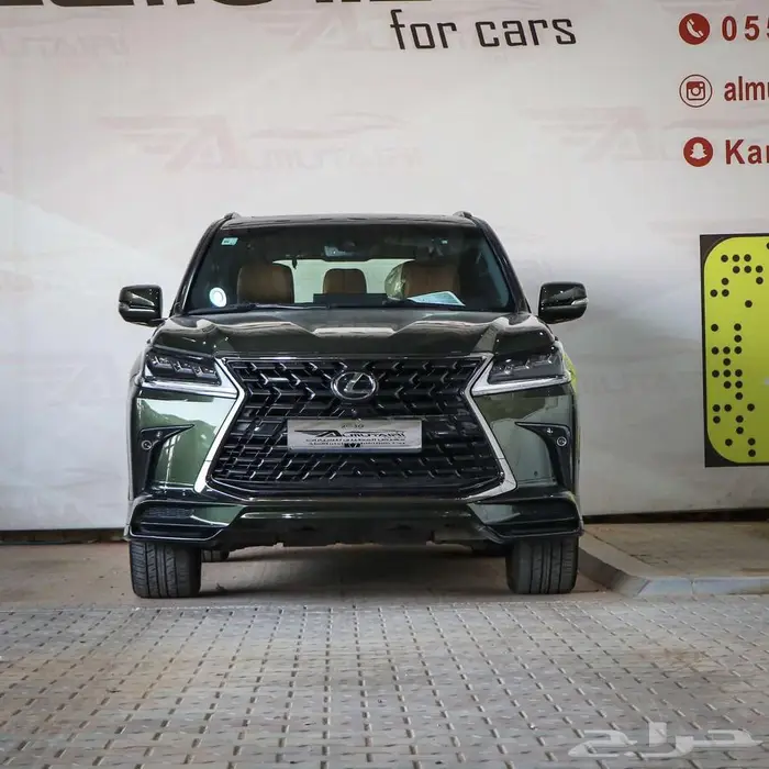جيب لكزس بلاك دشن LX 570S موديل 2021 0