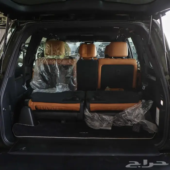 جيب لكزس بلاك دشن LX 570S موديل 2021 11