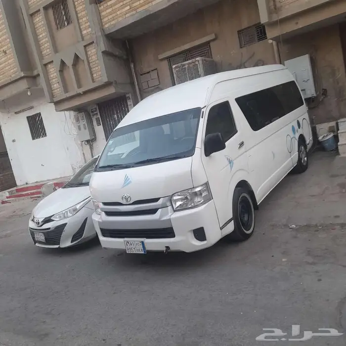 للأيجار تويوتا باص هايس مع السائق 0