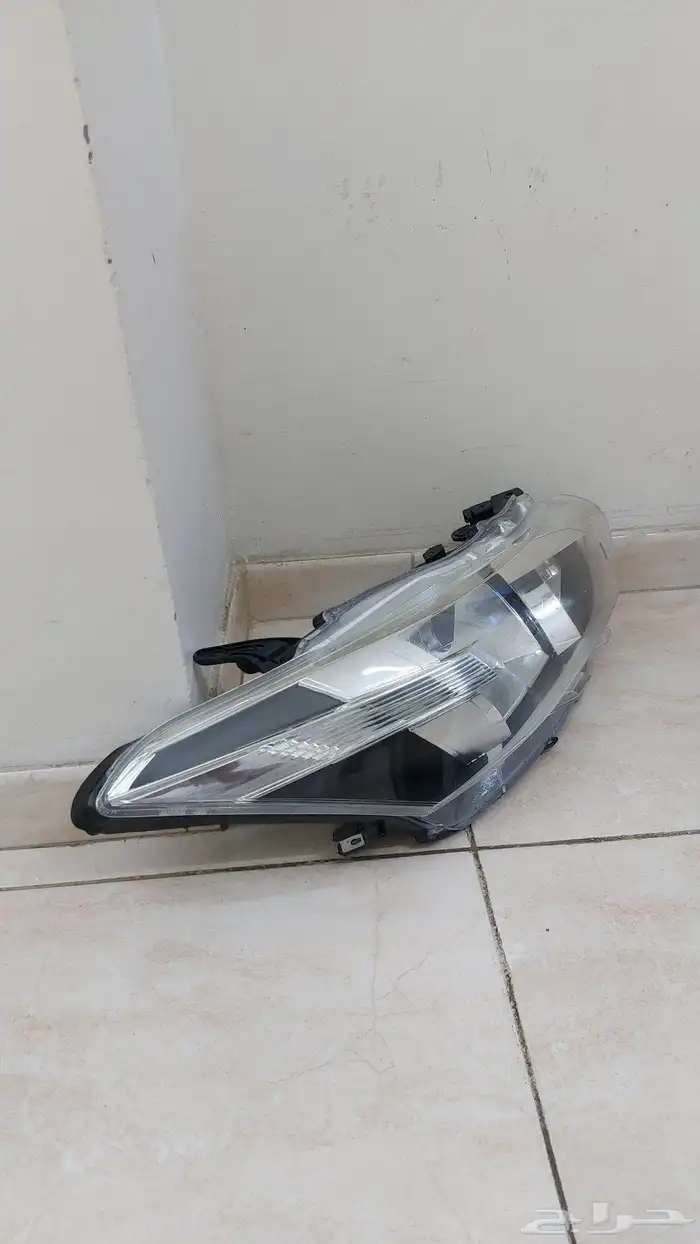 قطع غيار شمعه يارس يمين السائق تايلندي 2014-2017 4