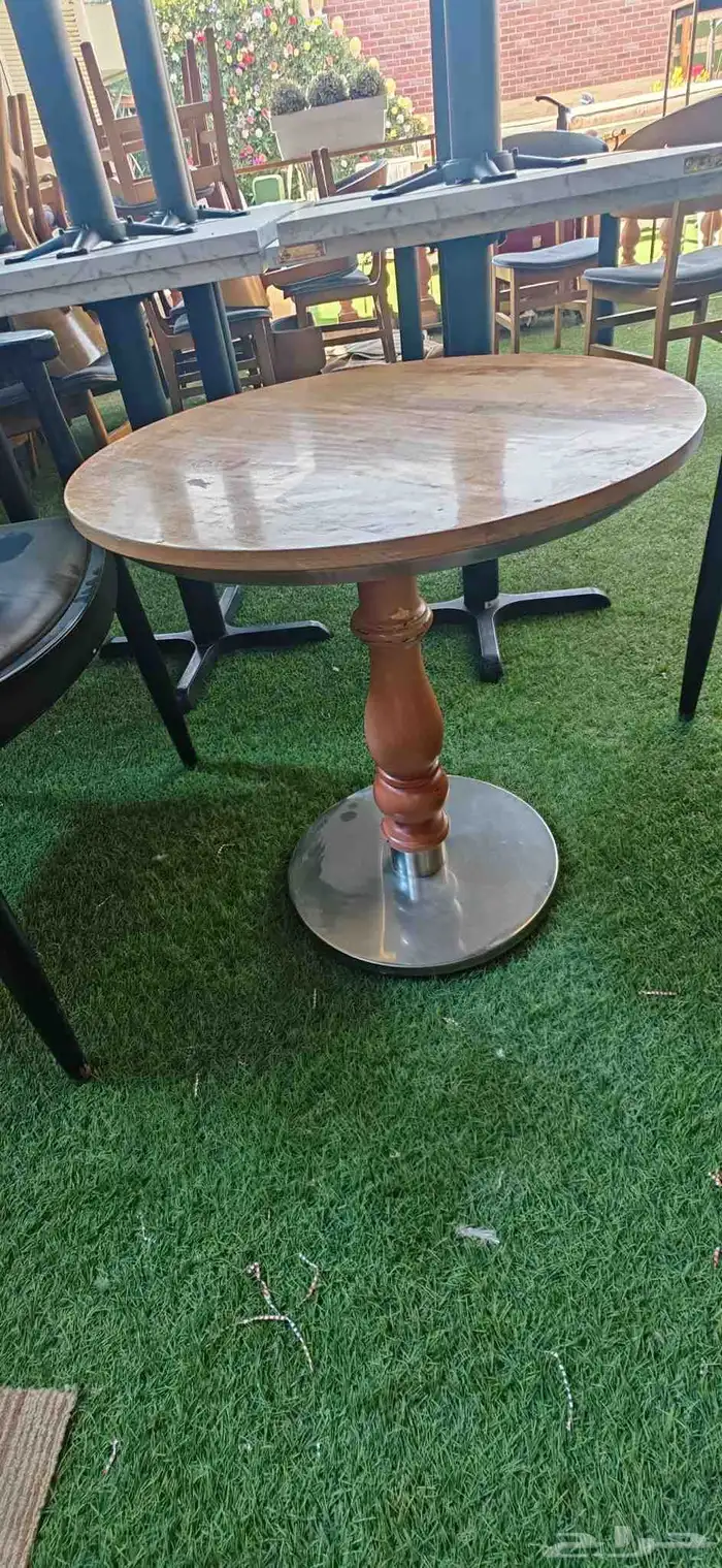 كراسي وطاولات فاخرة لمحلات الكوفي والشاي 19