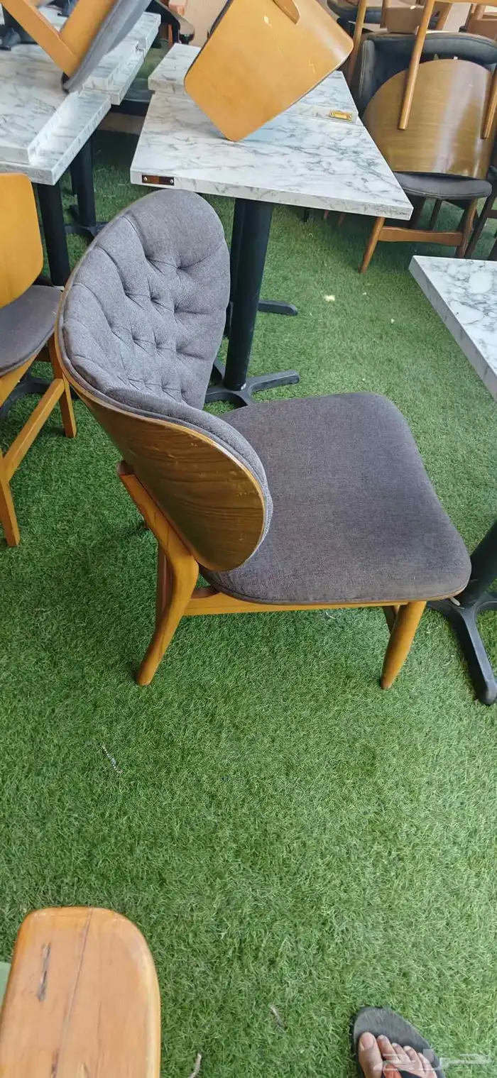 كراسي وطاولات فاخرة لمحلات الكوفي والشاي 6