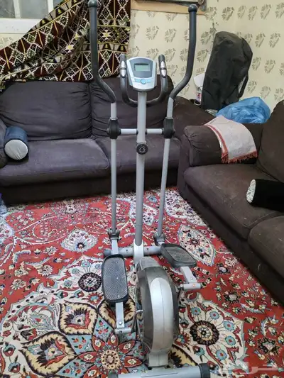 جهاز جرى بقوه 2.5 حصان يتحمل لوزن 130ك منطقه جرى بعرض 50سم index