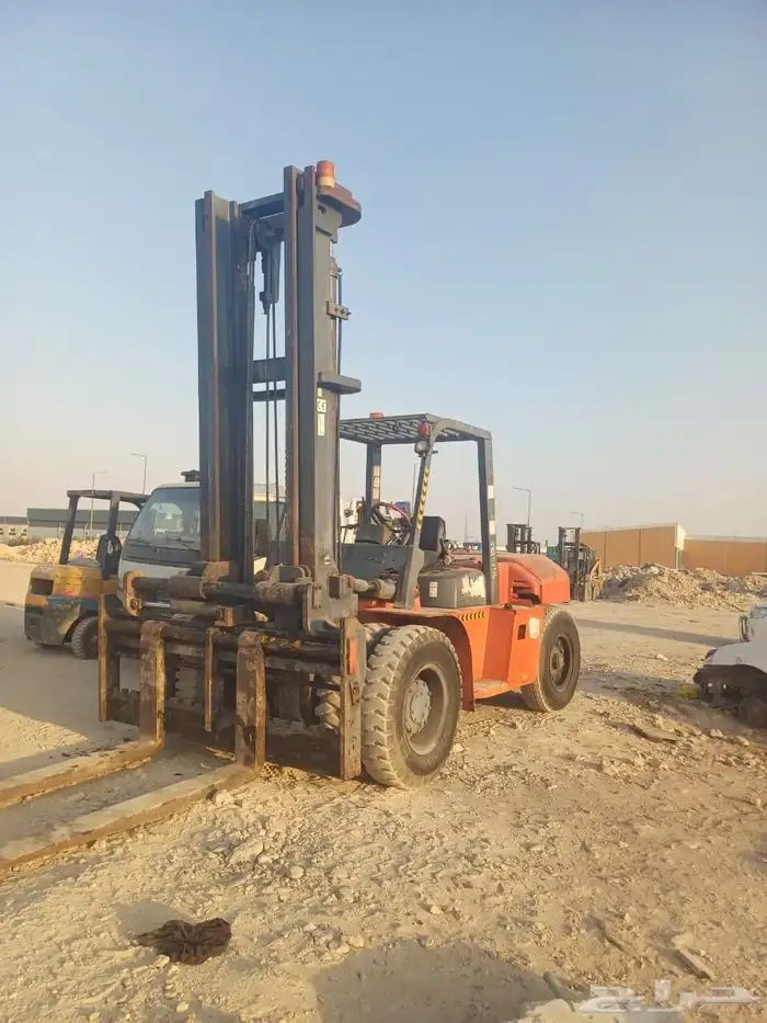 للإيجار رفعات شوكيه بجميع أنواعه وجي سي بي وبوبكات وكرينات 1