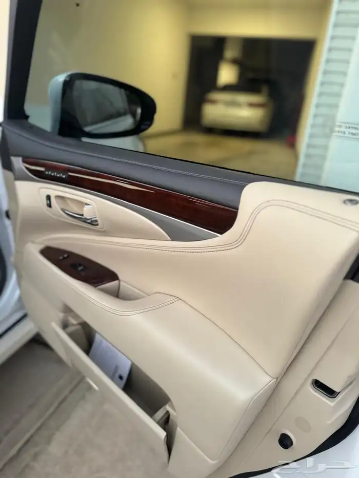 لكزس LS 460 ( شبه جديده ) 6
