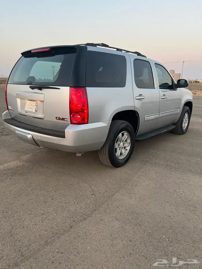 للبيع جمس يوكن قصير 2013 سعودي دبل 5