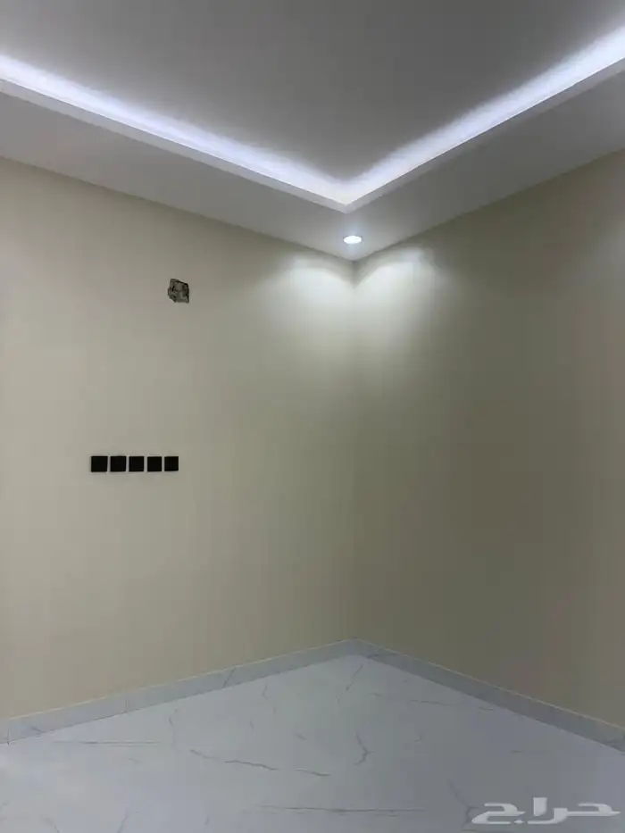 استراحات عمال في الرمال 1