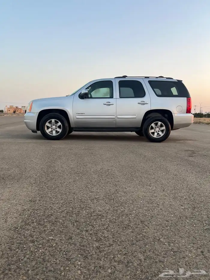 للبيع جمس يوكن قصير 2013 سعودي دبل 4