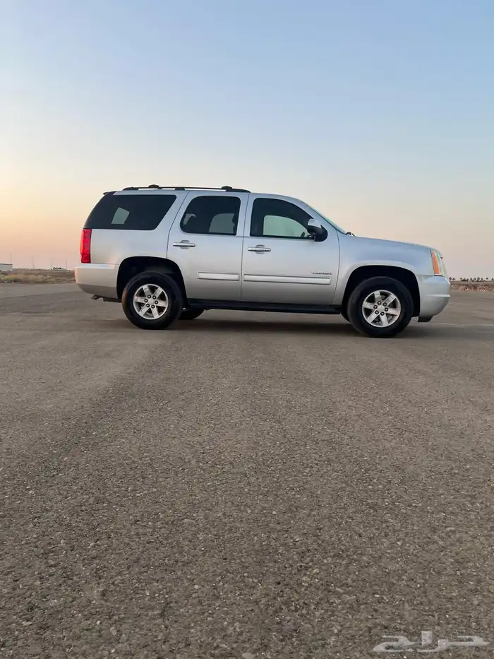 للبيع جمس يوكن قصير 2013 سعودي دبل 8