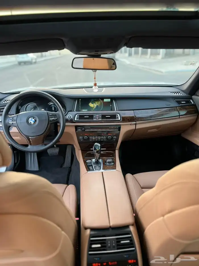 بي ام دبليو 2013 حجم 740Li 13