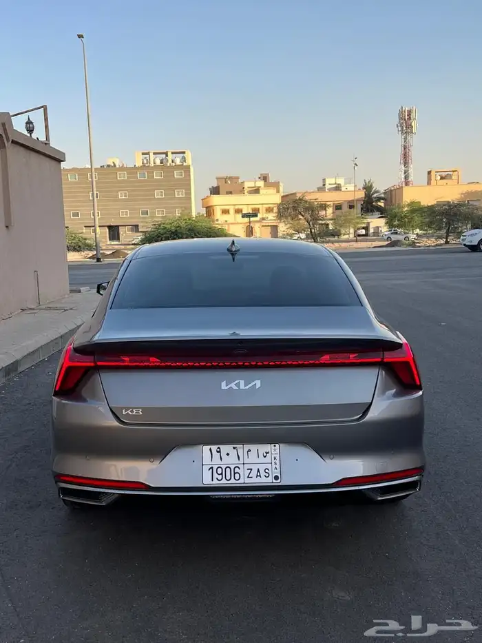 البيع كيا K8 1