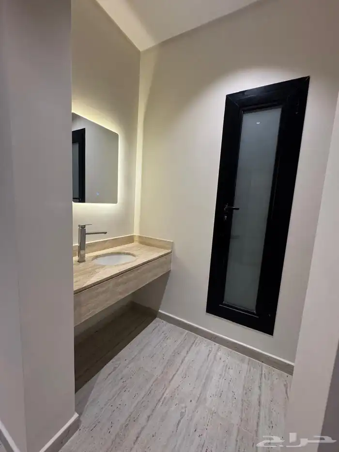 للبيع شقة في عرقة الماجدية 10