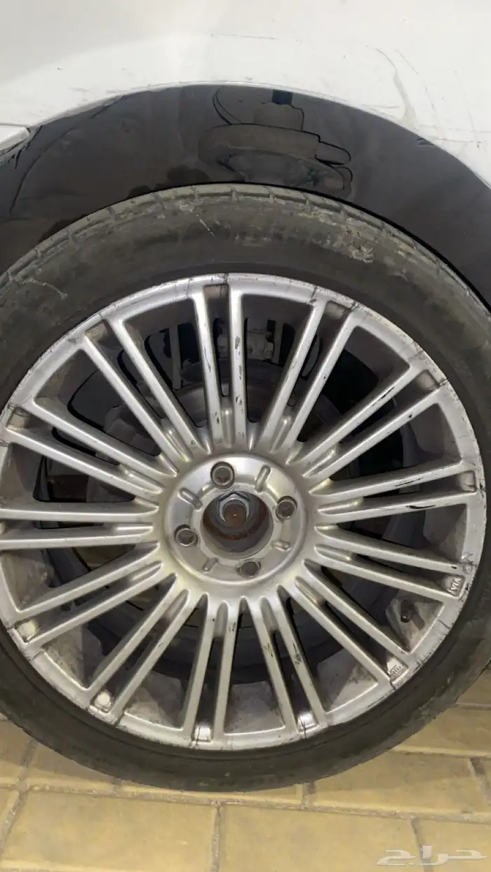 جنوط بنتلي مقاس 14السعر 1000قابل للتفاوض بالمعقول او بدل 2