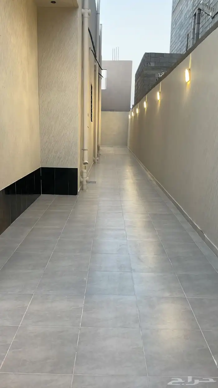 دور للبيع في ضاحية الاسكان. من المالك مباشره 8