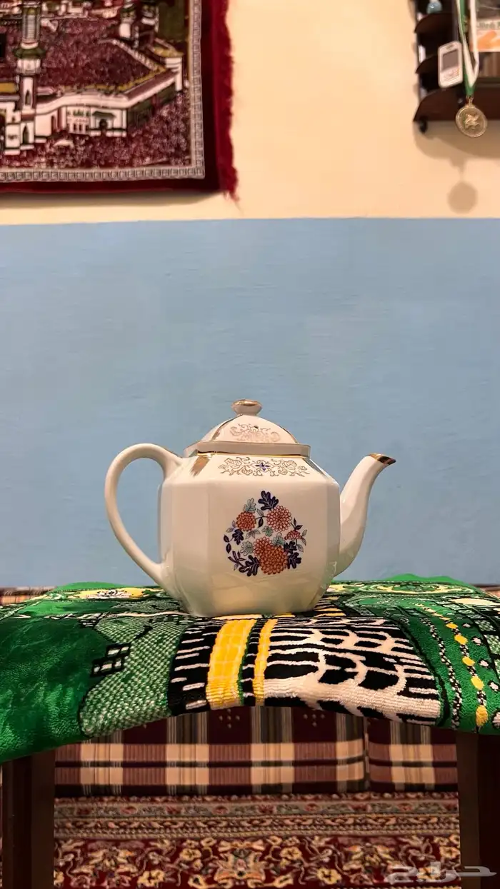 ابريق يباني قديم 1