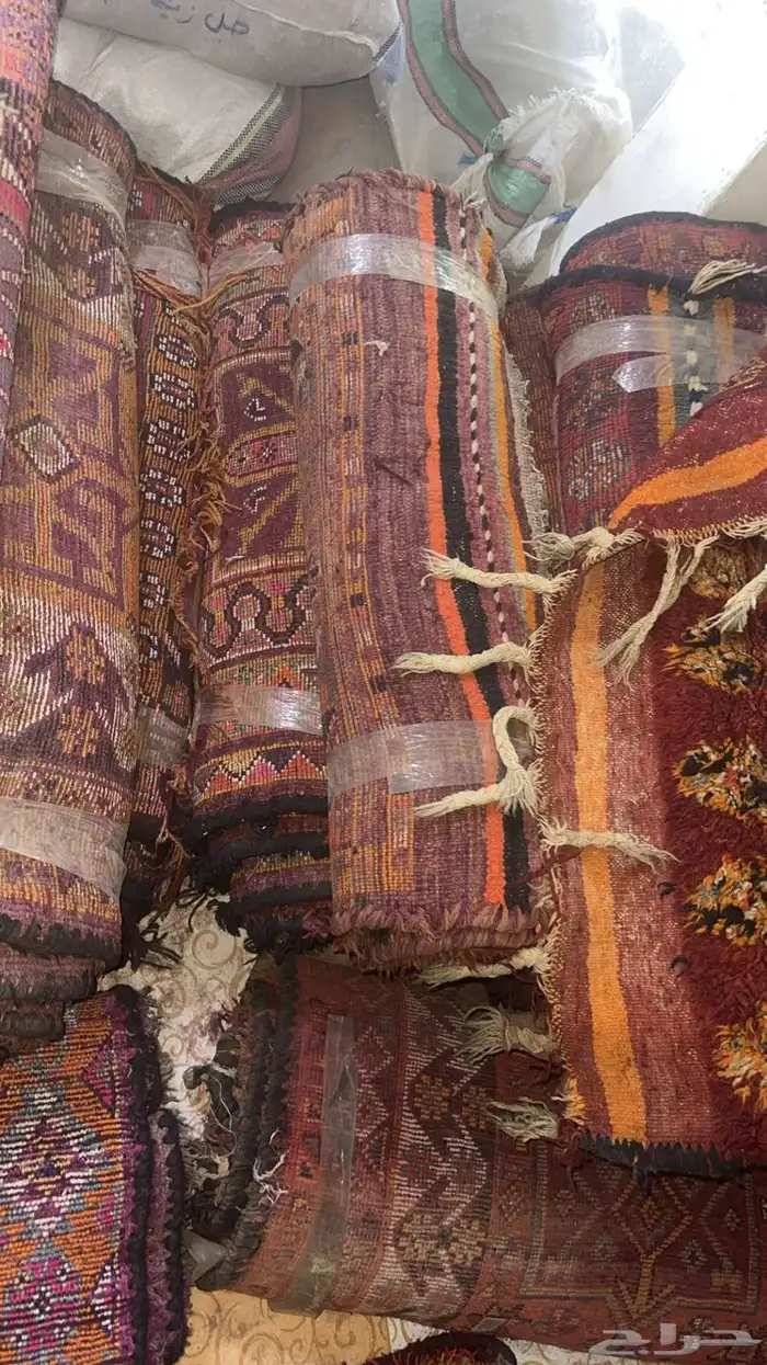 مدات عراقيه مخزنة نظيفة على الشرط  1.3 مقاسها 4