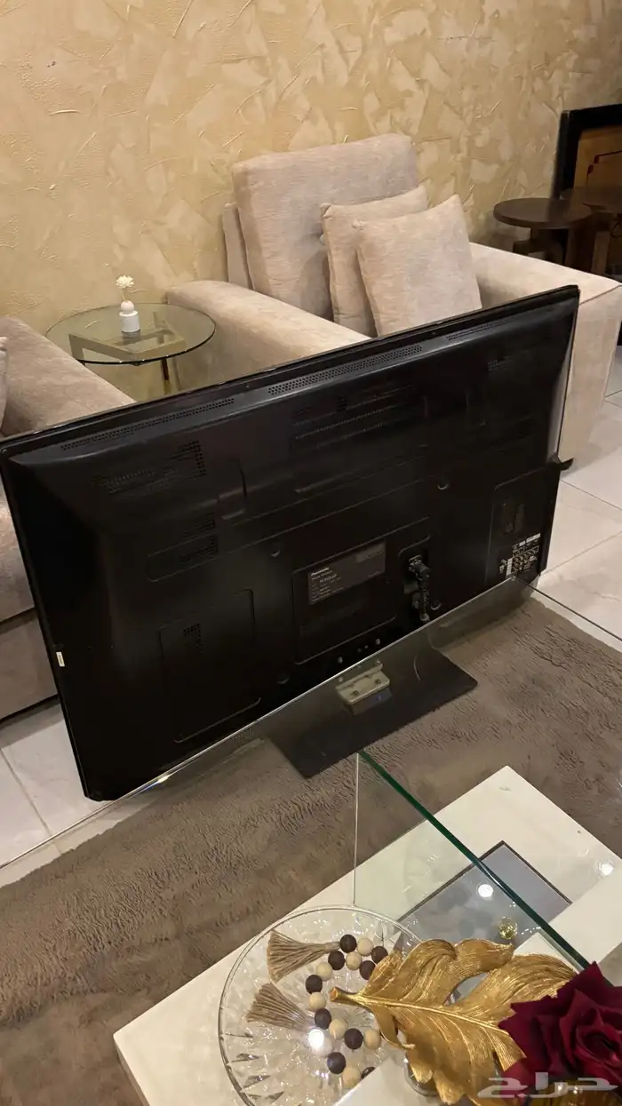 شاشة باناسونيك نظيفة وجودتها كويسه 2