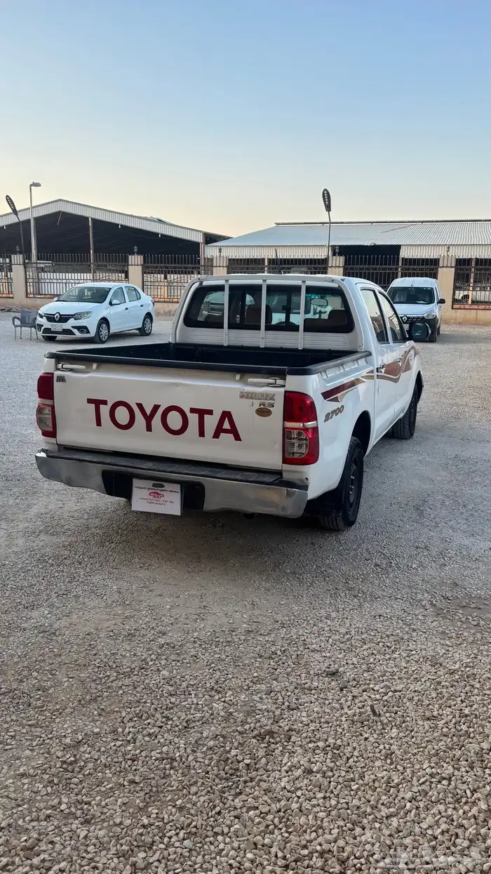 هايلوكس 2012 4