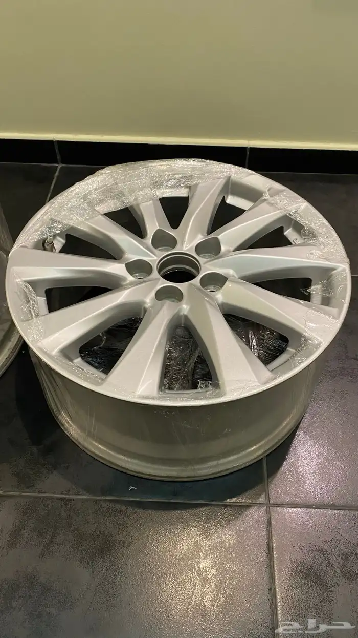 البيع جنط كامري موديل 2020 اصلي سليمه 0