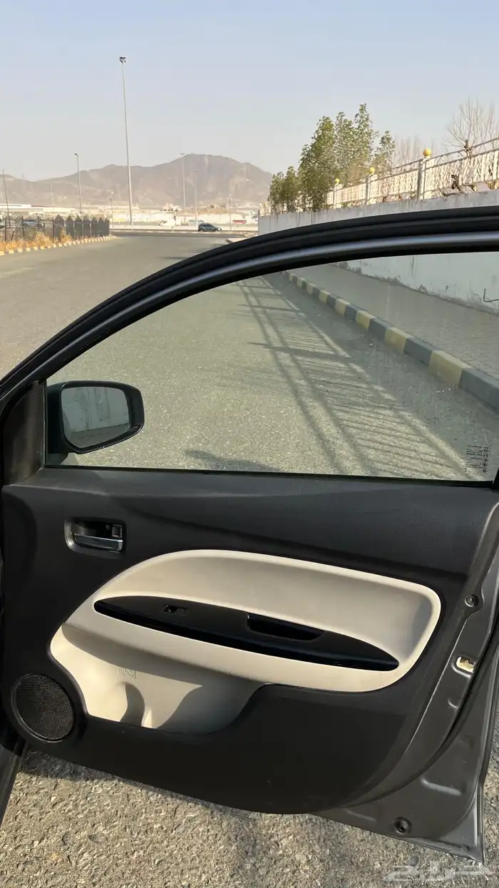 اتراج ميتسوبيشي 2019Glx فل 14
