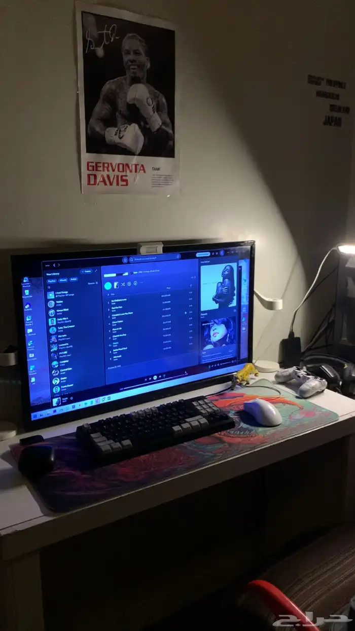 pc كامل مع جميع ملحقاتة 0