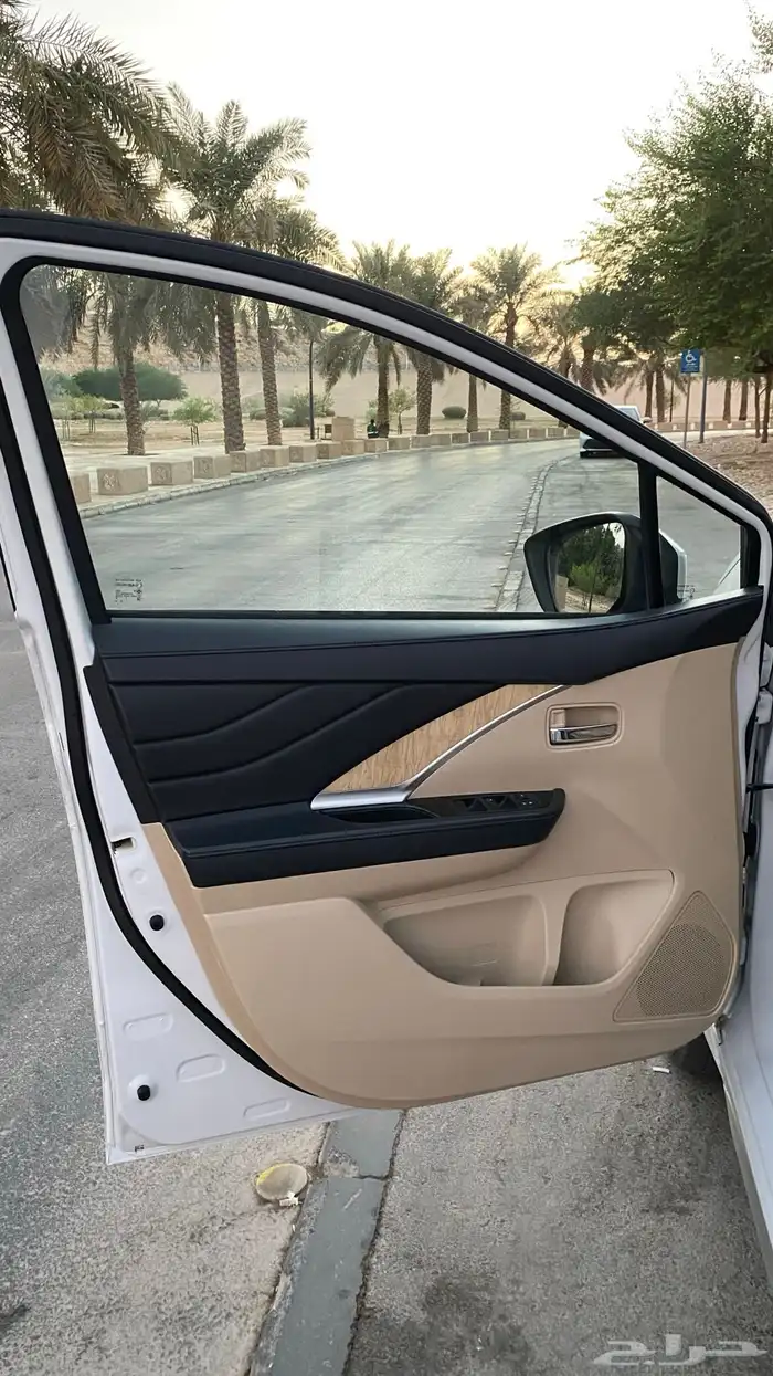 ميتسوبيشي اكسباندر 2021 وكالة 23