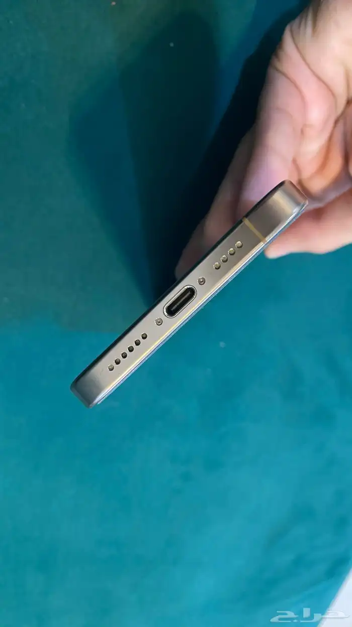 ايفون 16 برو ماكس 256 جيجا 5