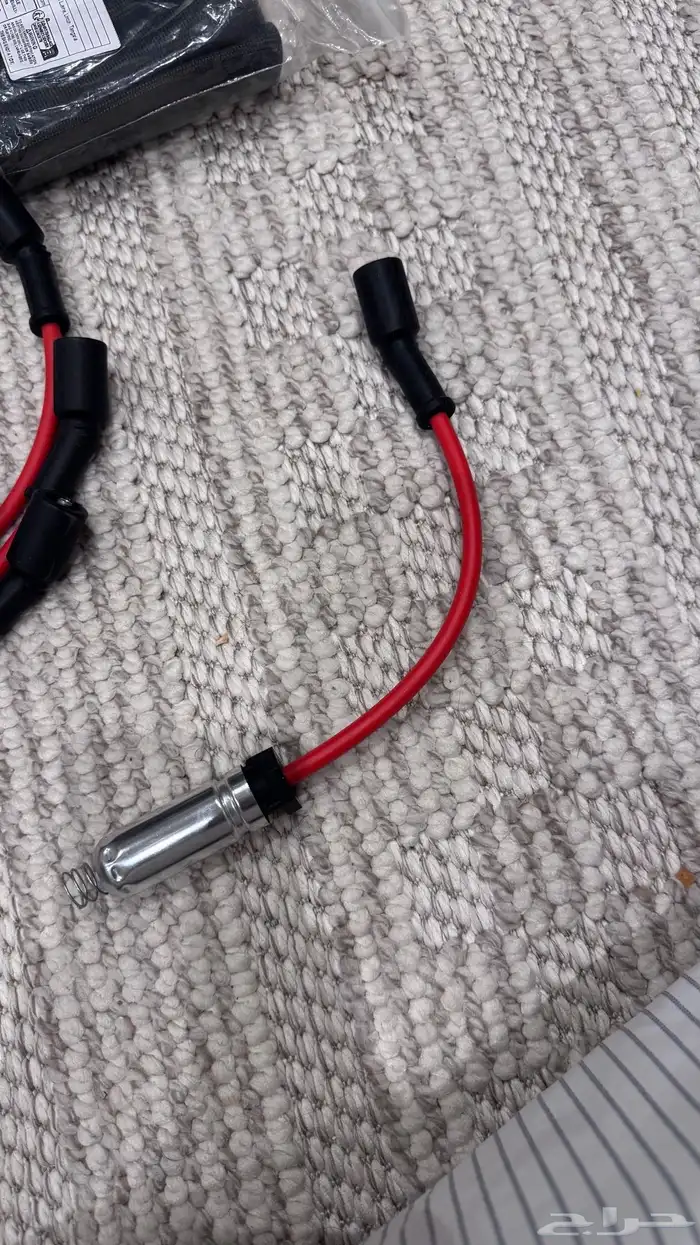 أسلاك بواجي كمارو 2011 و عازل أسلاك (بواجي) 1